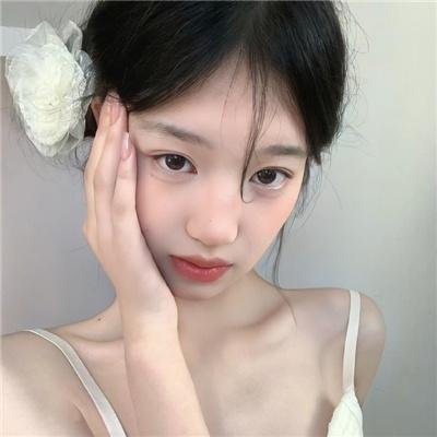 吮指少年